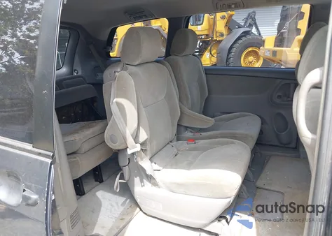 2007 Toyota Sienna Ce z USA, uszkodzony, nr VIN 5TDZK23C47S096483